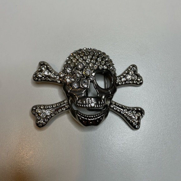 Vintage Y2K Skull And Crossbones Rhinestones Silver Belt Buckle Grunge Skater - Picture 1 of 3